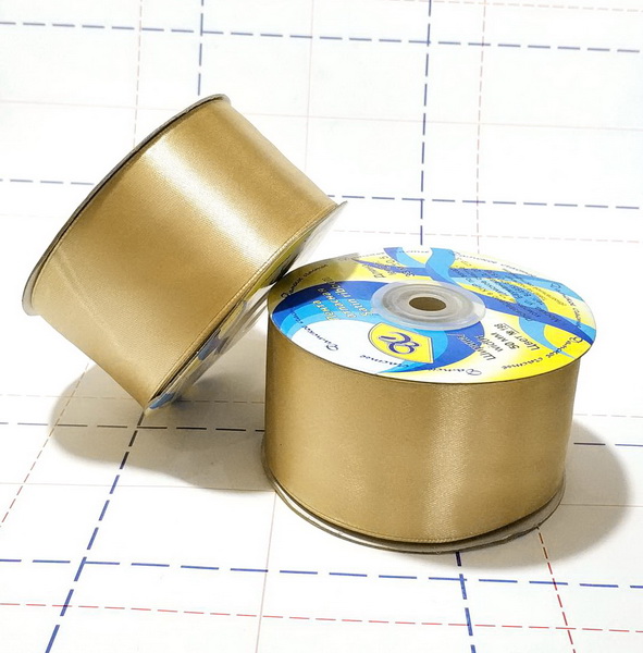 010 Лента атласная 50 мм 33м (+-1м) оттенок золотисто-бежевого