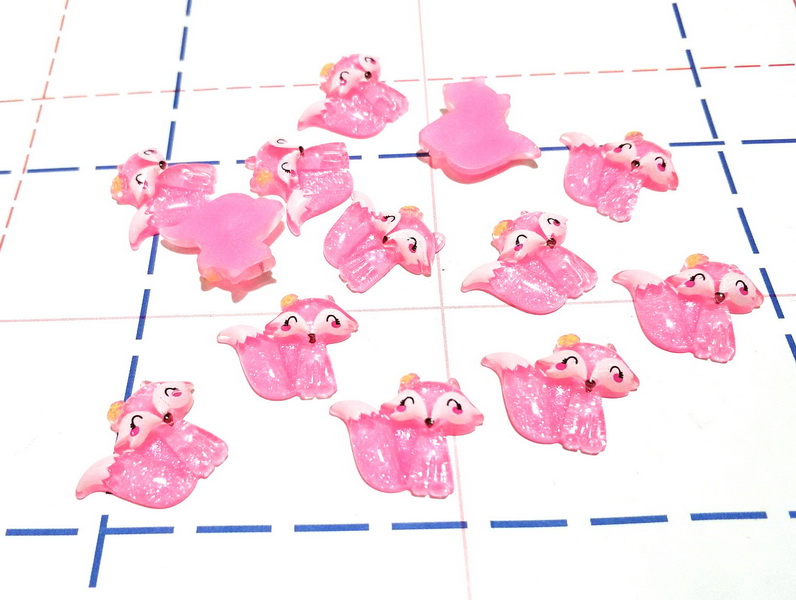 022 Кабошон Лисичка 23*18мм розовый