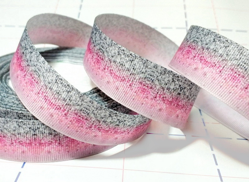 093 25мм Репсовая лента с рисунком 23м (+-1м) Градиент Серо-розовый