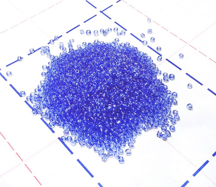 106 Бисер р.12 50гр (+-1гр) Прозрачный перламутр