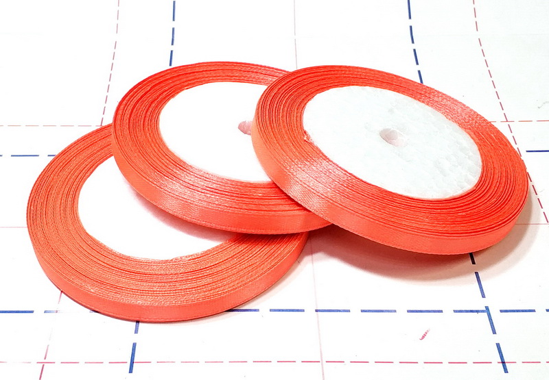118 Лента атласная 6 мм 23м (+-1м) оттенок оранжевого флюор
