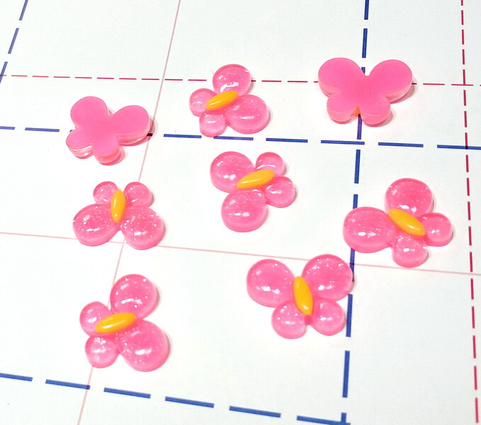 119 Кабошон Бабочка 22*19 мм розовый