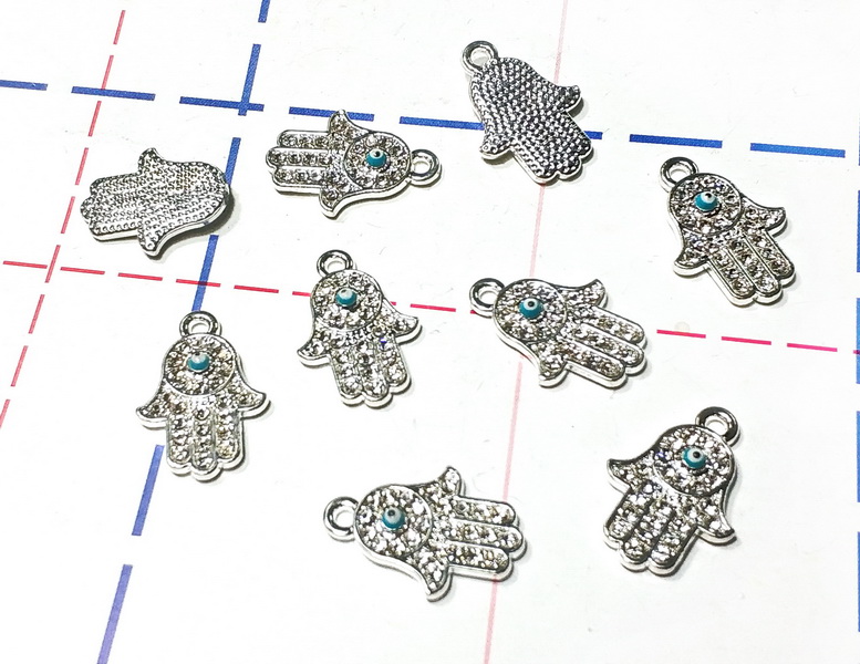 121 Подвеска 21*15мм Рука со стразами