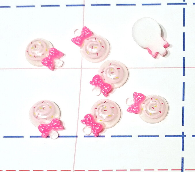 125 Кабошон Леденец 14*20 мм белый