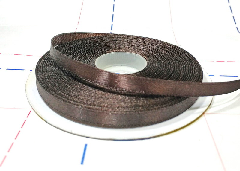 126 Лента атласная 6 мм 33м/боб (+-1м) оттенок темно-коричневого