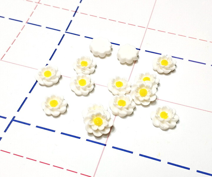 170 Кабошон Цветок 13 мм