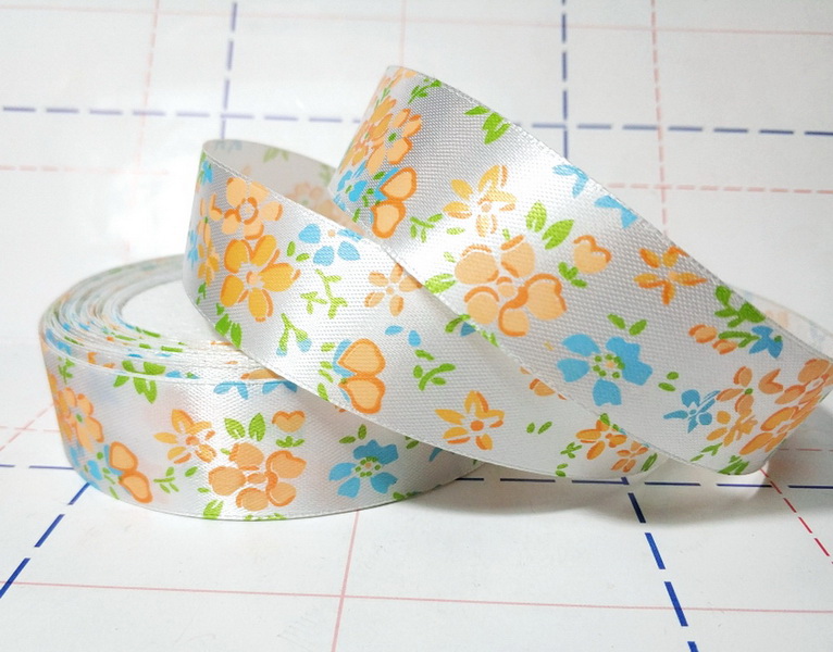 182 Лента атласная 25мм с рисунком 23м/боб (+-1м) Цветы