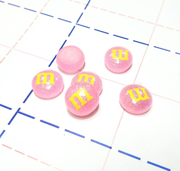 202 Кабошон М&М блестки 15 мм розовый