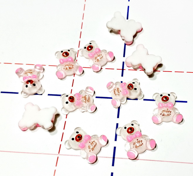 021 Кабошон Мишка 19*15 мм белый