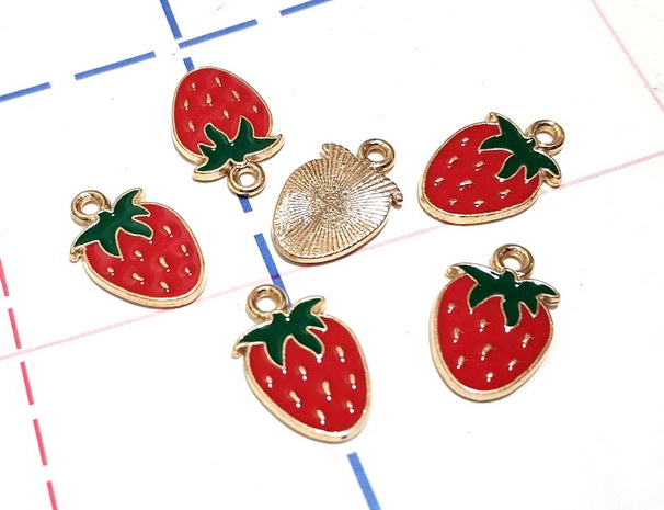 221 Подвеска 10*16мм Клубничка