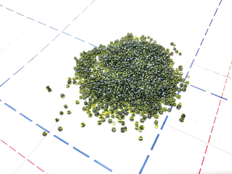 2224 Бисер р.12 Прозрачный с цветной серединой__УПАКОВКА 450(+-5гр)гр
