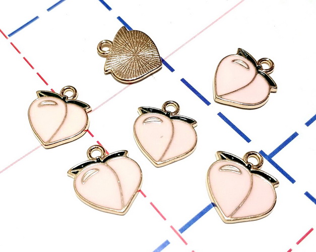 223 Подвеска 15*15мм Персик