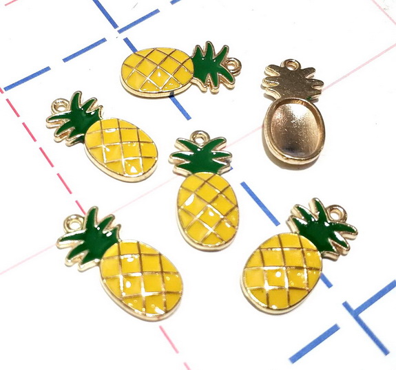 224 Подвеска 10*25мм Ананас