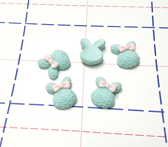 229 Кабошон Зайчик 20 мм мятный