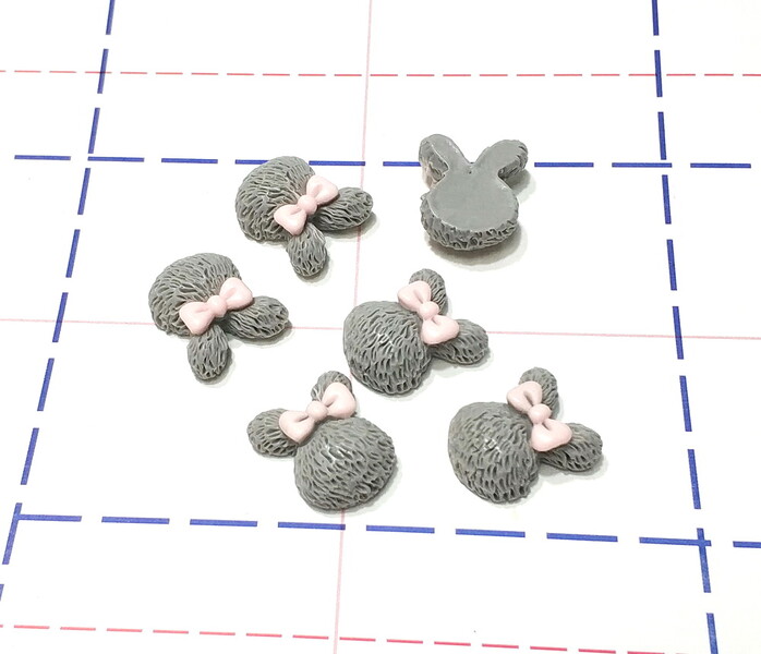 233 Кабошон Зайчик 20 мм серый