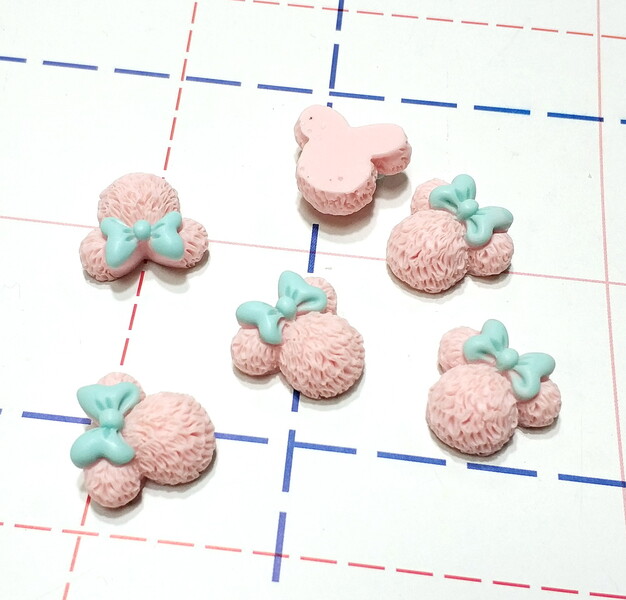 237 Кабошон Микки 20 мм розовый