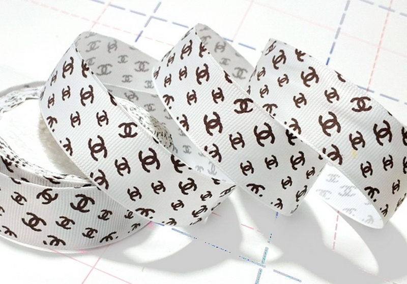 243 25мм Репсовая лента с рисунком 18,3м (+-1м) Шанель Белый/коричневый