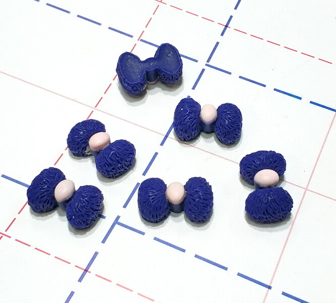 246 Кабошон Бантик 20 мм синий