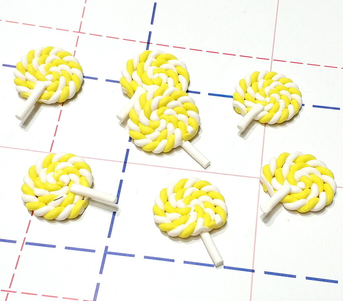 257 Кабошон Леденец 35*25 мм желтый