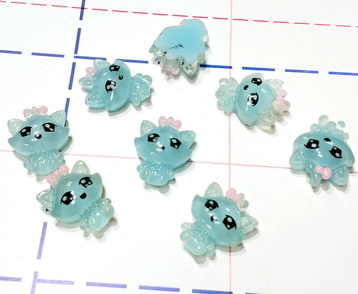 291 Кабошон Кошка 20 мм голубой