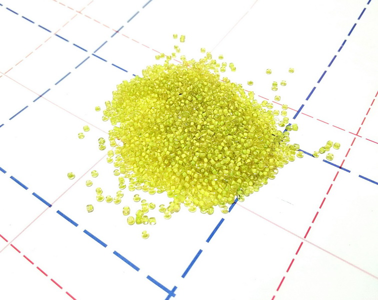 301 Бисер р.12 50гр (+-1гр) Прозрачный с цветной серединой