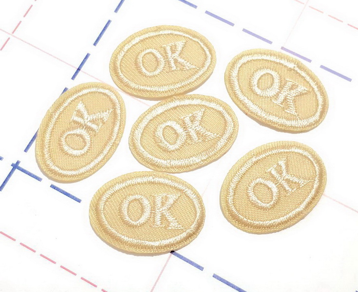 336 Термоаппликация 3,2*2,3см Овал ОК беж