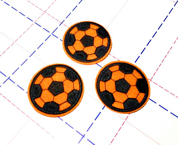 338 Термоаппликация 5,6см Мяч оранжевый/черный