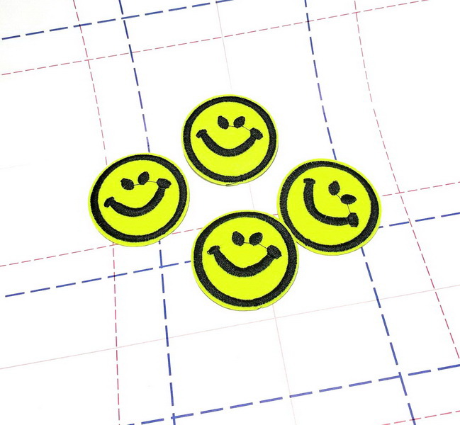 340 Термоаппликация 7,5*6,5см Роза лимонный