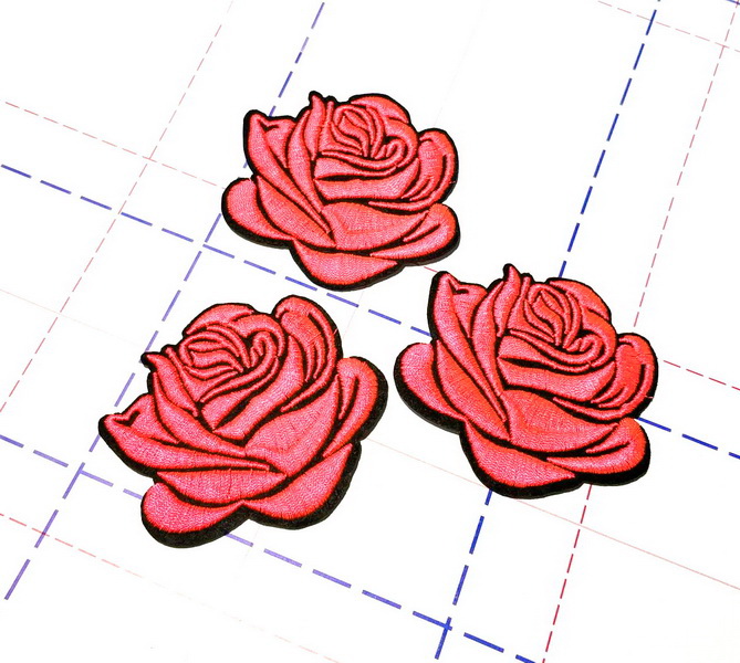 340 Термоаппликация 7,5*6,5см Роза розовый неон