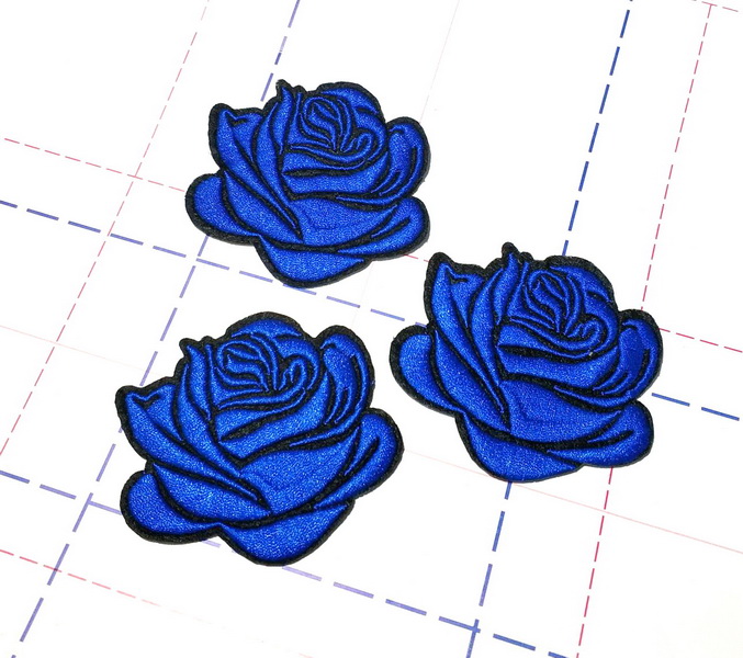 340 Термоаппликация 7,5*6,5см Роза синий