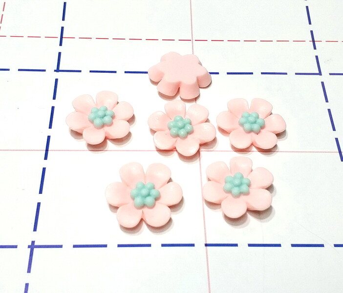 373 Кабошон Ромашка 20 мм розовый