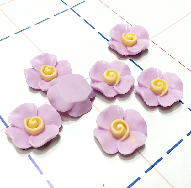 378 Кабошон Цветок 20 мм сиреневый