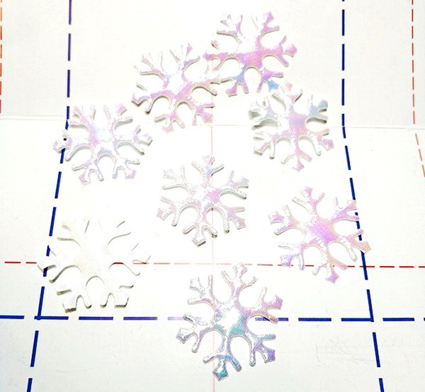 07 Снежинка 3Д Патч Кожзам-ткань 39 мм Белый