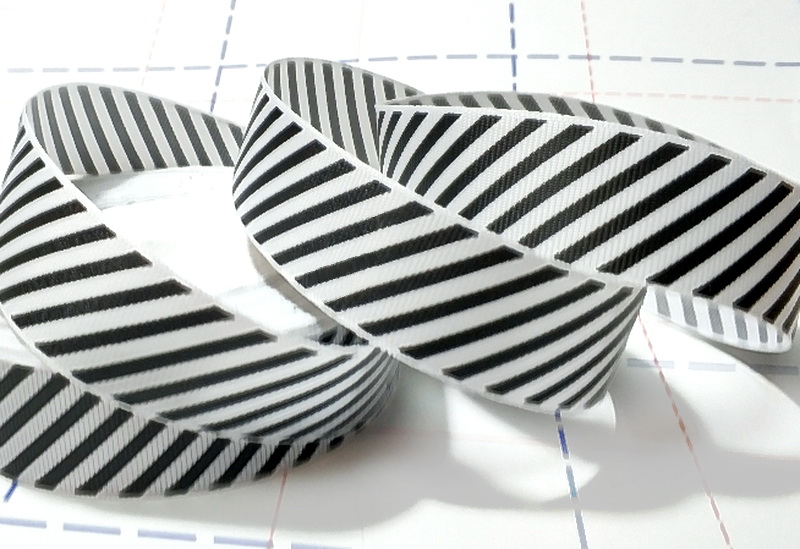 401 25мм Репсовая лента с рисунком 23м (+-1м) Диагональ Белый/черный