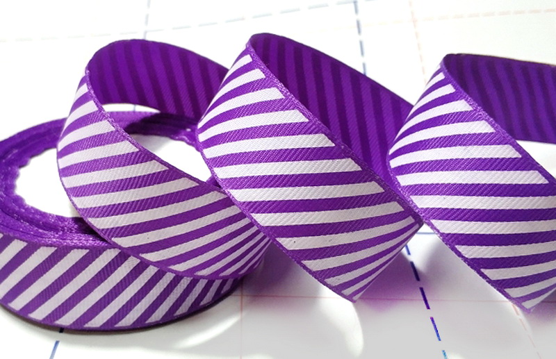 410 25мм Репсовая лента с рисунком 23м (+-1м) Диагональ Фиолетовый/белый