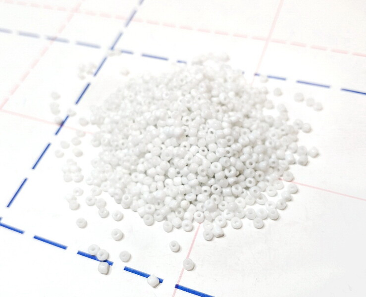 41 Бисер р.12 50гр (+-1гр) Непрозрачый