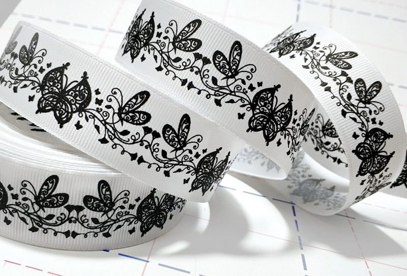421 25мм Репсовая лента с рисунком 9,1м (+-0,3м) Бабочки Белый/черный