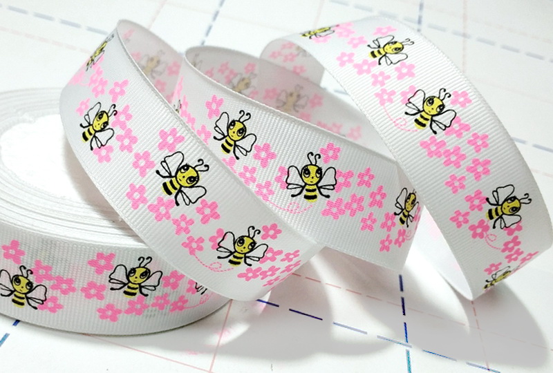 424 25мм Репсовая лента с рисунком 23м (+-1м) Пчелки