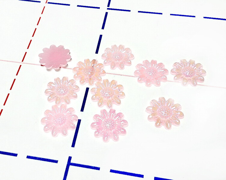 445 Кабошон Ромашка 12 мм 10шт/уп розовая