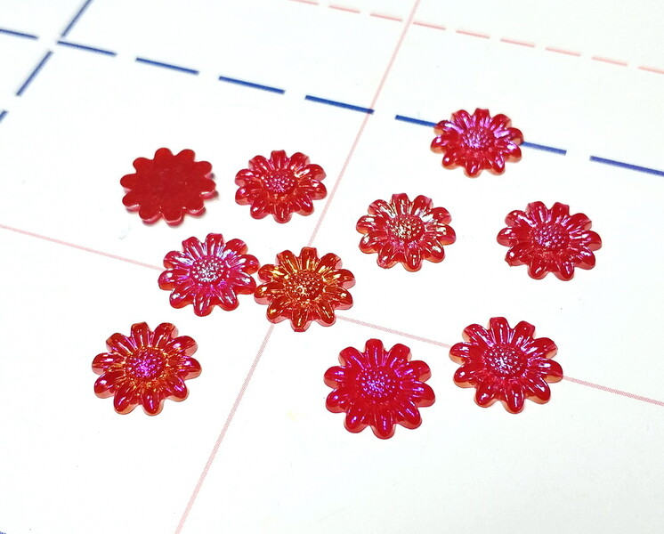 447 Кабошон Ромашка 12 мм 10шт/уп красный
