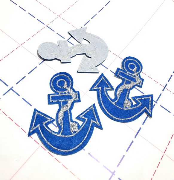 044 Термоаппликация 6,7*5,3см Якорь синий/серебро