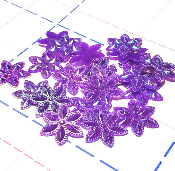 466 Кабошон Цветочек 24 мм фиолет