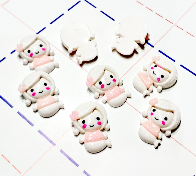 046 Кабошон Русалочка 15*22 мм белый