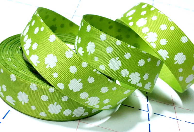 479 25мм Репсовая лента с рисунком 23м (+-1м) Клевер Оливковый/белый