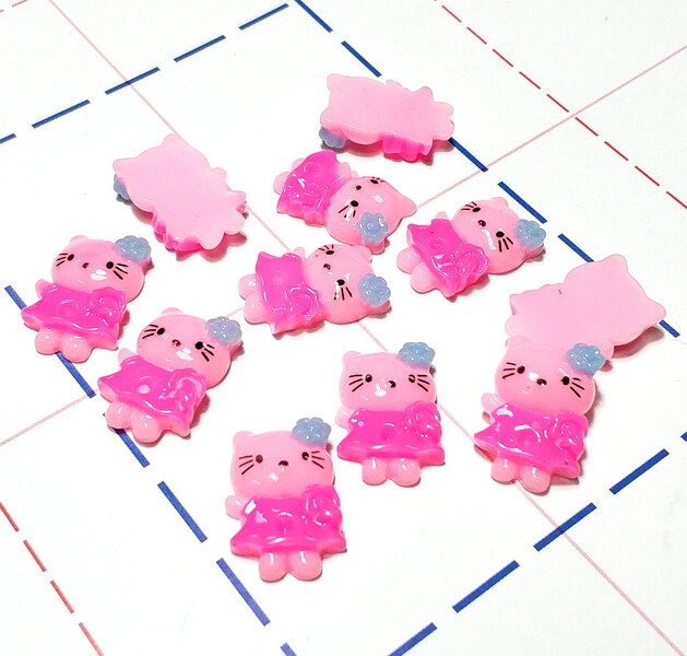 493 Кабошон Китти глянец 21*15 мм светло-розовый