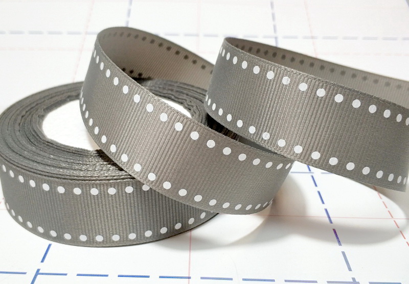 500 25мм Репсовая лента с рисунком 23м (+-1м) Точки Темно-серый/белый