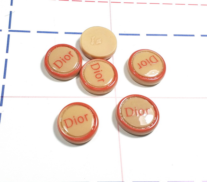 501 Кабошон Диор 17 мм бежевый