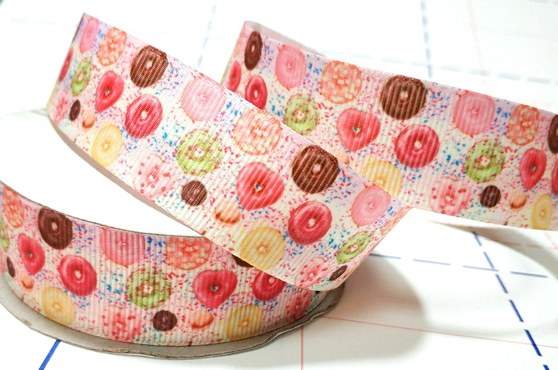 517 25мм Репсовая лента с рисунком 23м (+-1м) Пончики