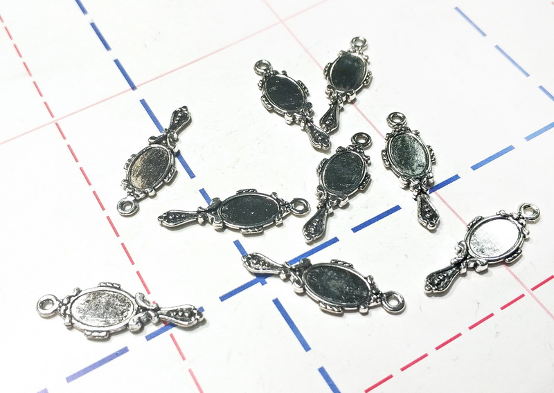 051 Подвеска 28*10мм Зеркало