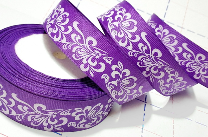 542 25мм Репсовая лента с рисунком 23м (+-1м) Узор-витушки Фиолетовый/белый